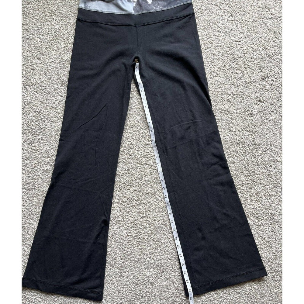 Lululemon Groove Pant - Flare w/ black white floral - Womens sz 6